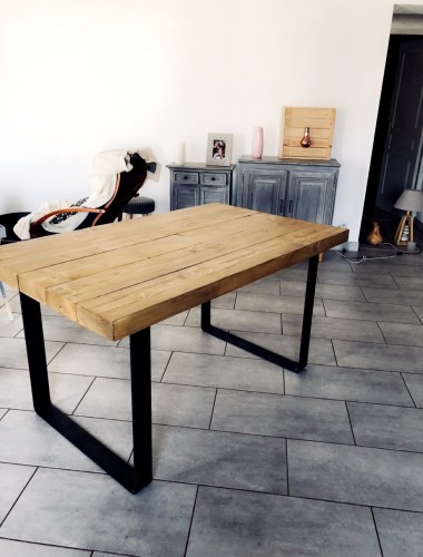 Table en bois style industriel6